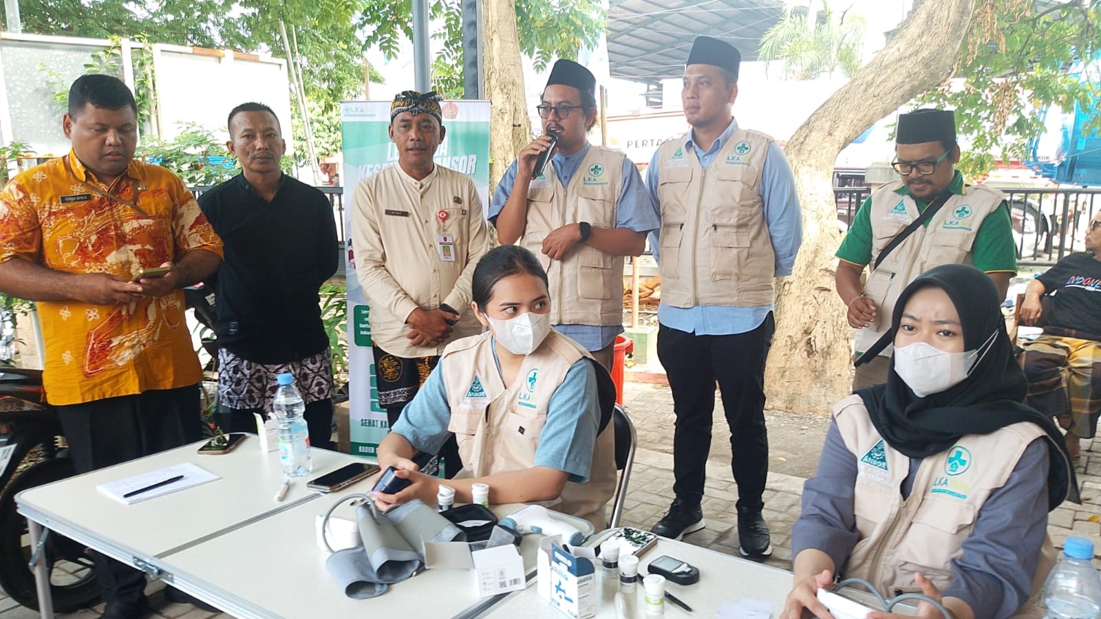 LKA Ansor Jateng Bangkitkan Kepedulian Pasca Banjir Lewat Pengobatan Gratis