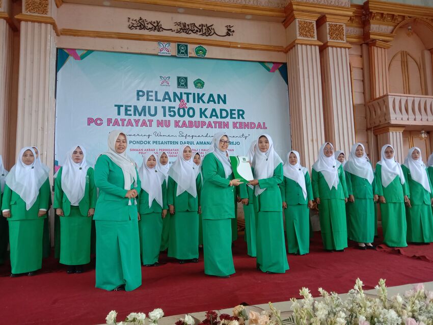 Jelang 1 Abad NU, Ketua PP Fatayat NU Hj Margaret Lantik PC Fatayat NU Kendal Masa Khidmah 2025–2030