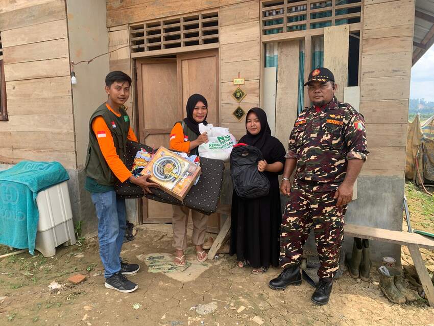 NU Peduli Kemanusiaan PWNU Jateng Menyalurkan Bantuan untuk 393 KK di Peunaron Baru
