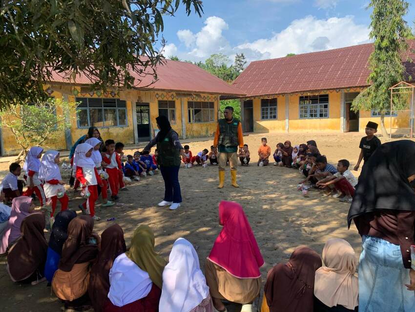 NU Peduli Kemanusiaan Buka Sekolah Darurat di SDN Ketibung Aceh Timur